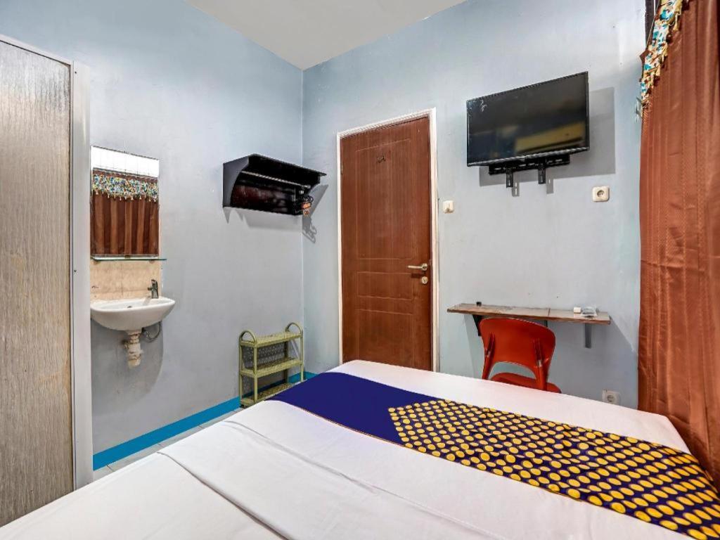 Hotel Spot On 90147 Gosepa Ambengan Plaza Surabaya Exterior foto