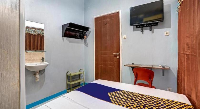 Hotel Spot On 90147 Gosepa Ambengan Plaza Surabaya Exterior foto